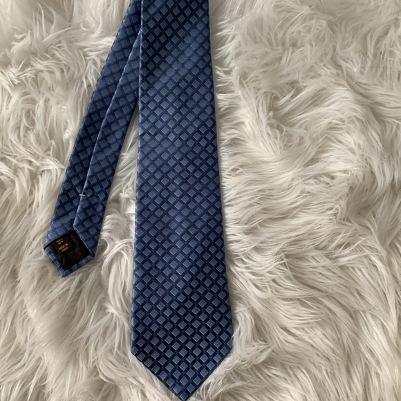 New Louis Vuitton Silk Tie - Picture 6 of 6